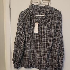 Uniqlo Relaxed Fit Lightweight Women's Black Plaid Shirt with Long Sleeves NWT